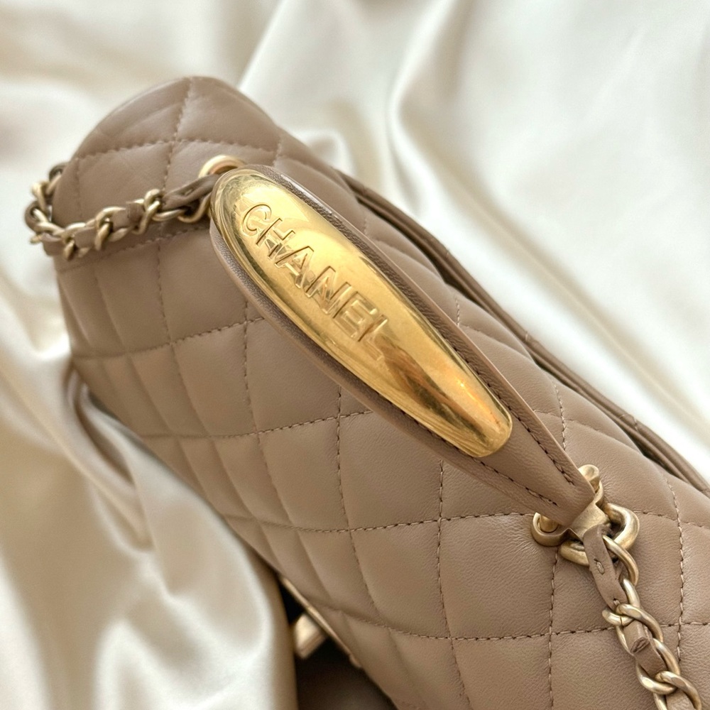 Authentic Chanel Mini Flap with Top Handle – Beige Lambskin & Gold Hardware NIB - Picture 3 of 12